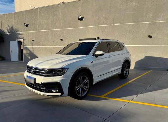 VOLKSWAGEN TIGUAN 2.0 350 TSI GASOLINA ALLSPACE R-LINE 4MOTION DSG VOLKSWAGEN TIGUAN 2.0 350 TSI GASOLINA ALLSPACE R-LINE 4MOTION DSG